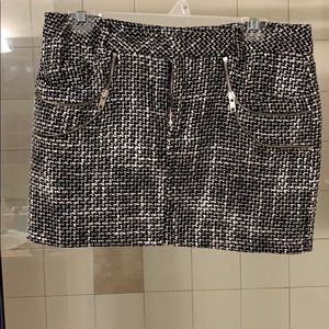 Absolutely darling mini skirt